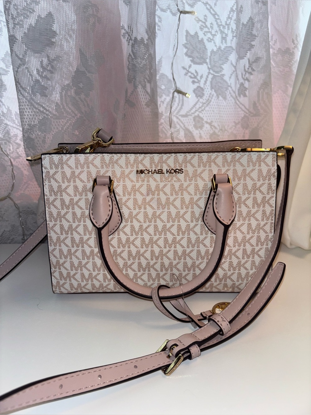 Michael Kors Pink Sheila Bag Small NWT